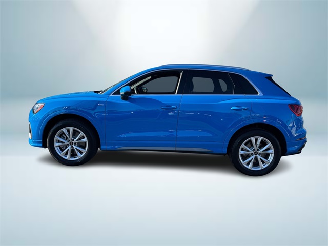2022 Audi Q3 S line Premium photo 3