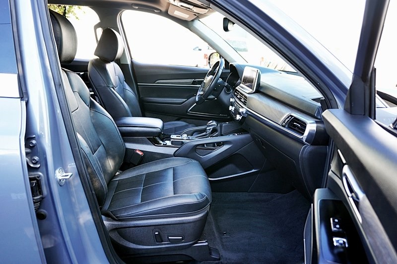 Used 2022 Silver Kia SX image 10