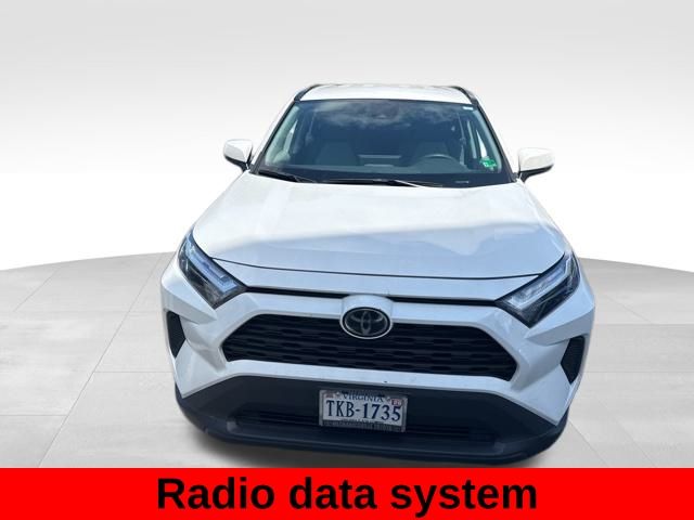 2024 Toyota RAV4 XLE photo 7