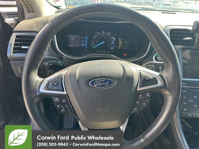 2014 Ford Fusion Titanium photo 8