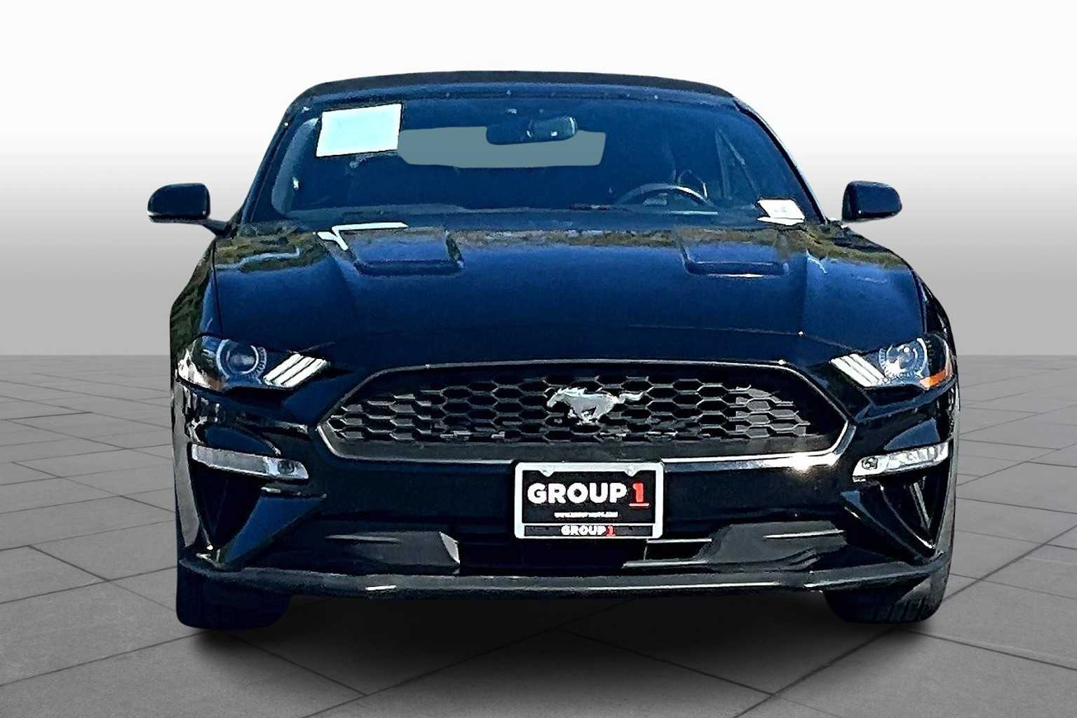 2018 Ford Mustang EcoBoost Premium photo 3