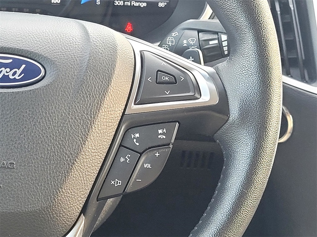 2021 Ford Edge SEL photo 27