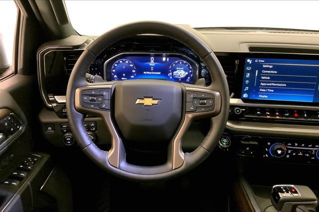 2023 Chevrolet Silverado 1500 High Country photo 4