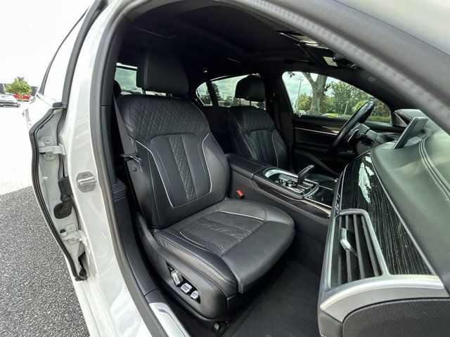 2021 Bmw 750i xDrive photo 21