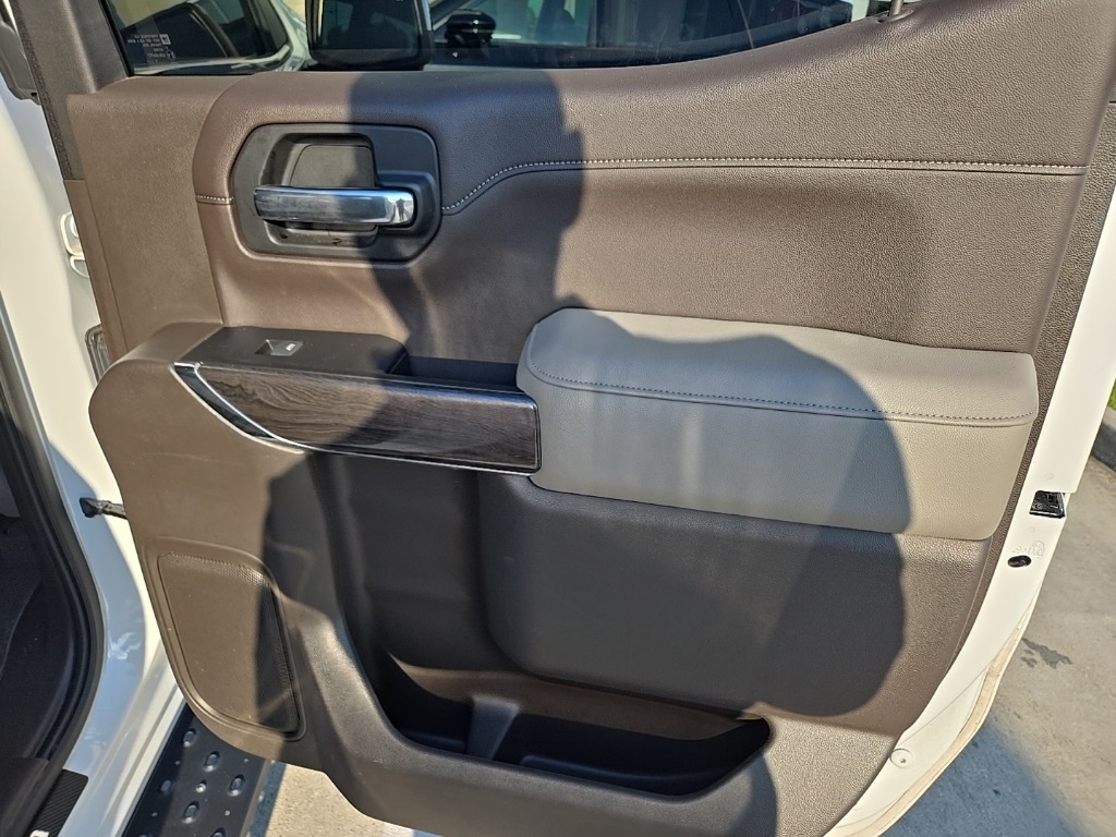 2019 Chevrolet Silverado 1500 LTZ photo 5