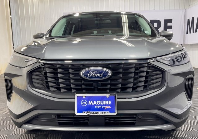 2023 Ford Escape Active photo 2