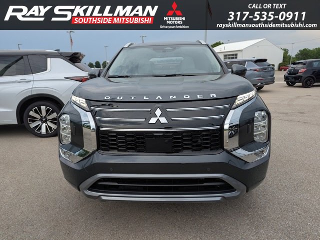 2025 Mitsubishi Outlander SEL photo 2