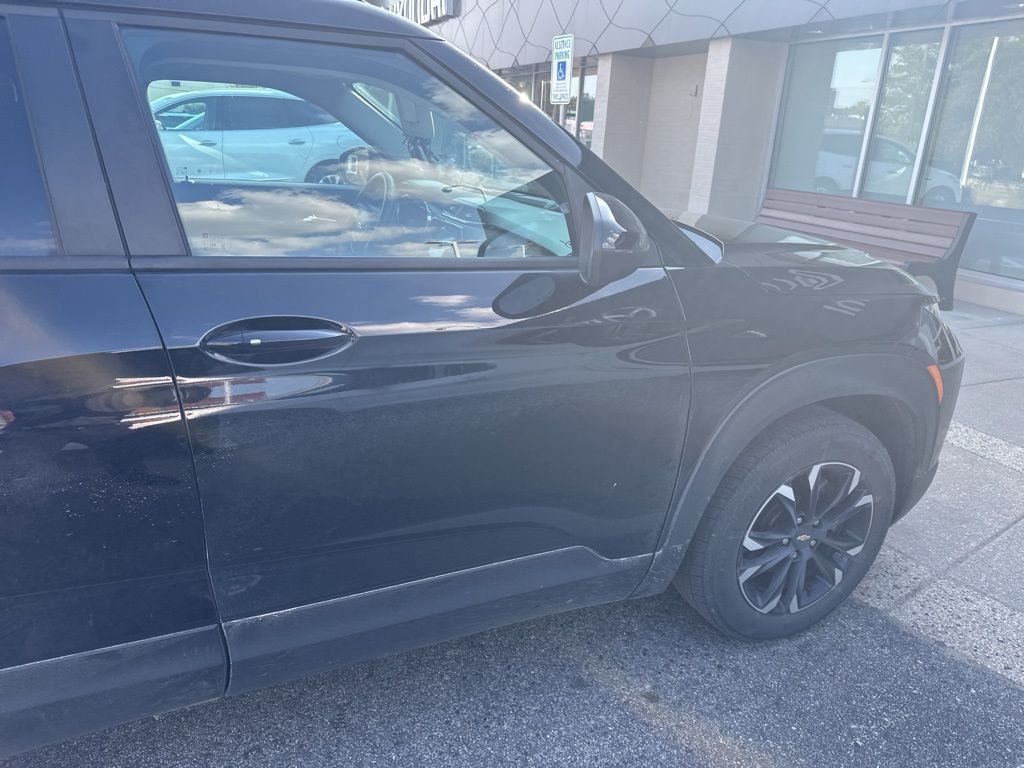 2021 Chevrolet Trailblazer LT photo 9