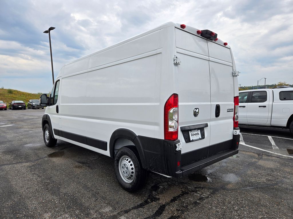 2026 Ram ProMaster 2500 photo 2