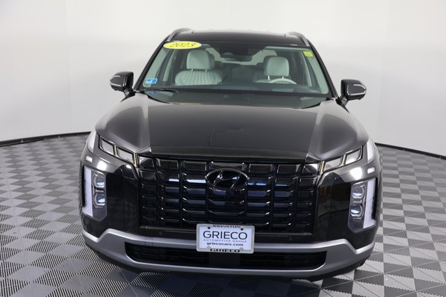 2023 Hyundai Palisade Limited photo 3