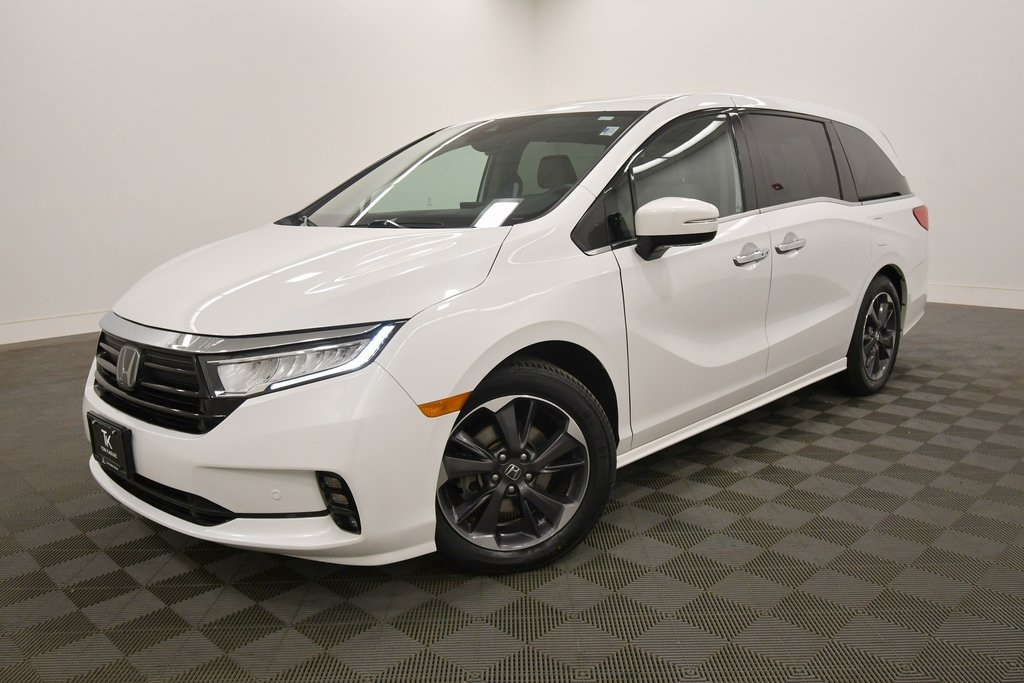 2023 Honda Odyssey Elite photo 2