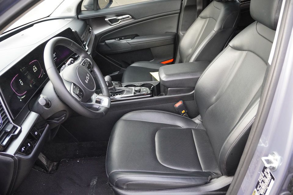 2023 Kia Sportage EX photo 4
