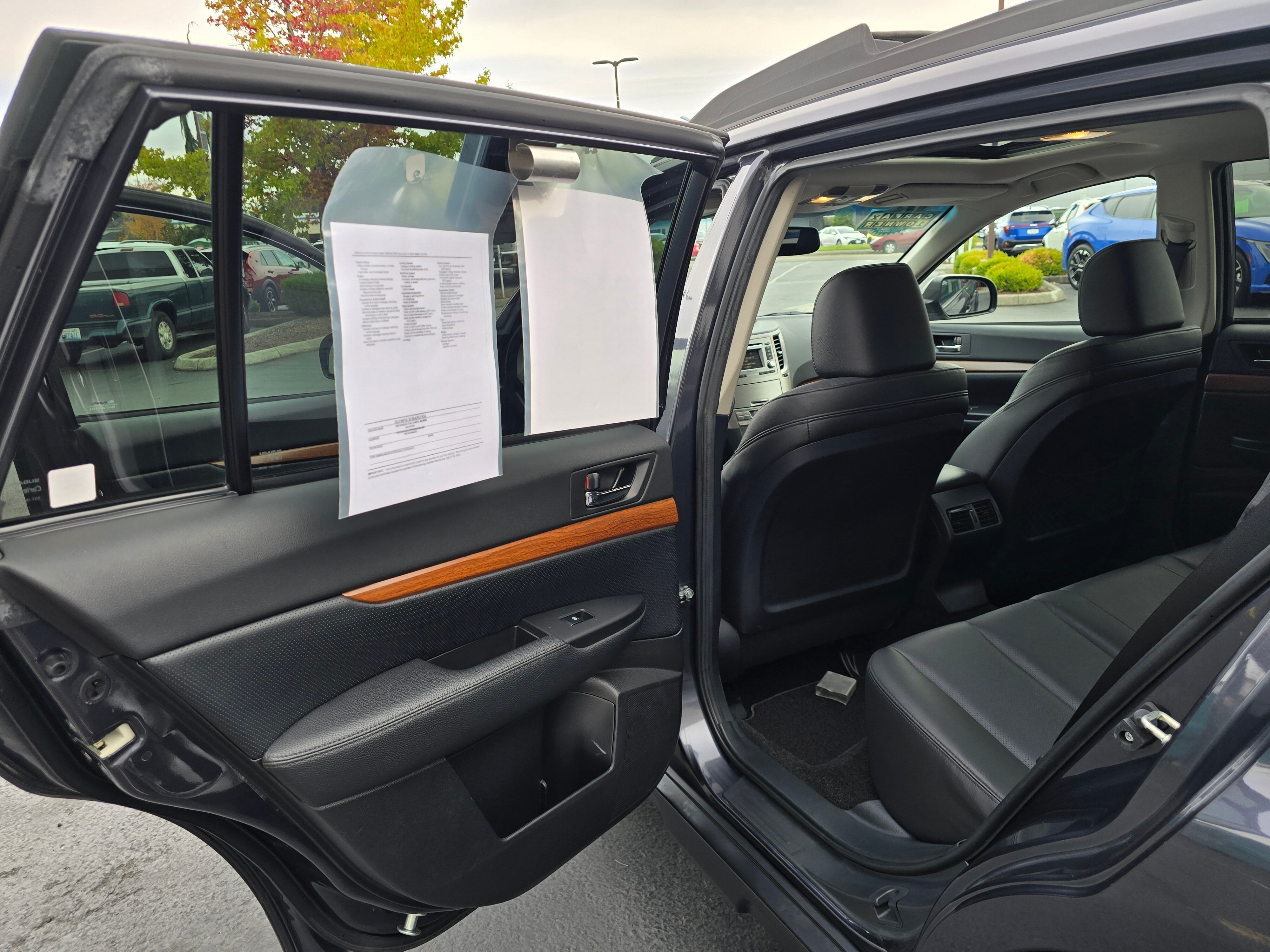 2013 Subaru Outback 3.6R Limited photo 5