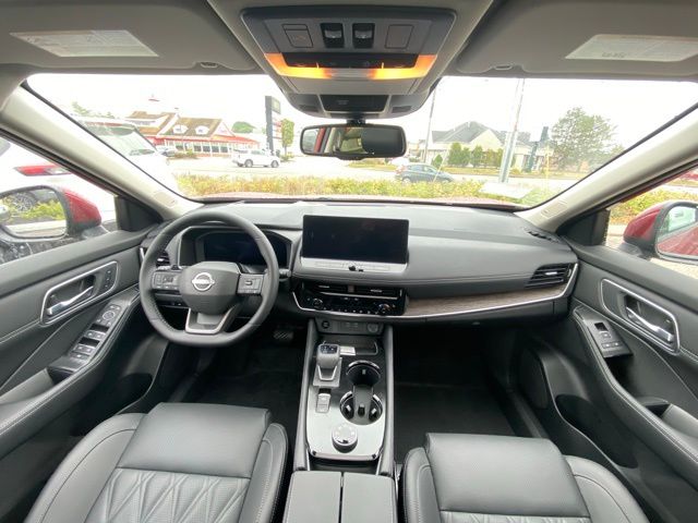 2026 Nissan Rogue Platinum photo 10