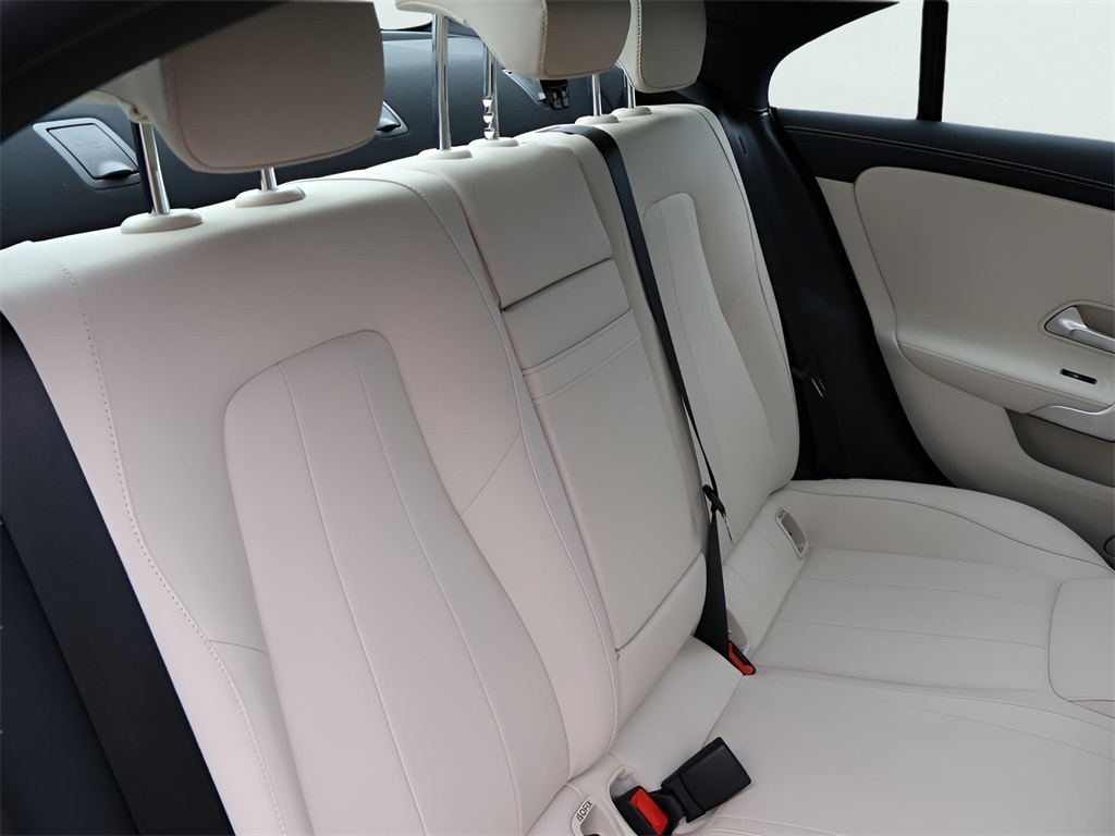 2024 Mercedes Benz CLA 250 4MATIC photo 13