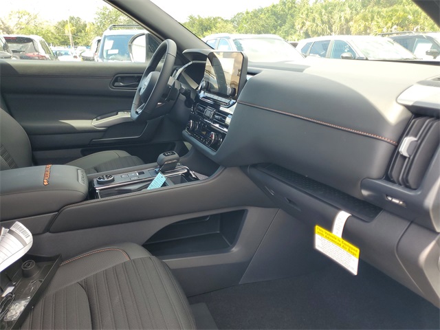 2025 Nissan Pathfinder Rock Creek photo 32