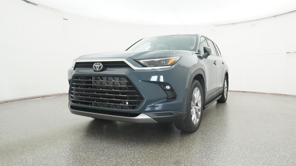 2026 Toyota Grand Highlander Limited AWD photo 4