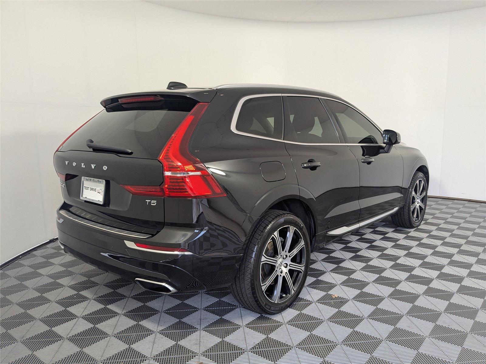 2021 Volvo XC60 Inscription photo 22