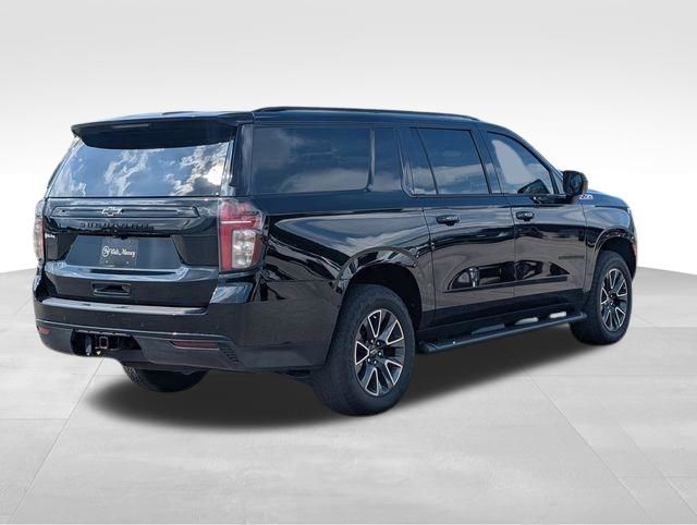 2023 Chevrolet Suburban Z71 photo 5
