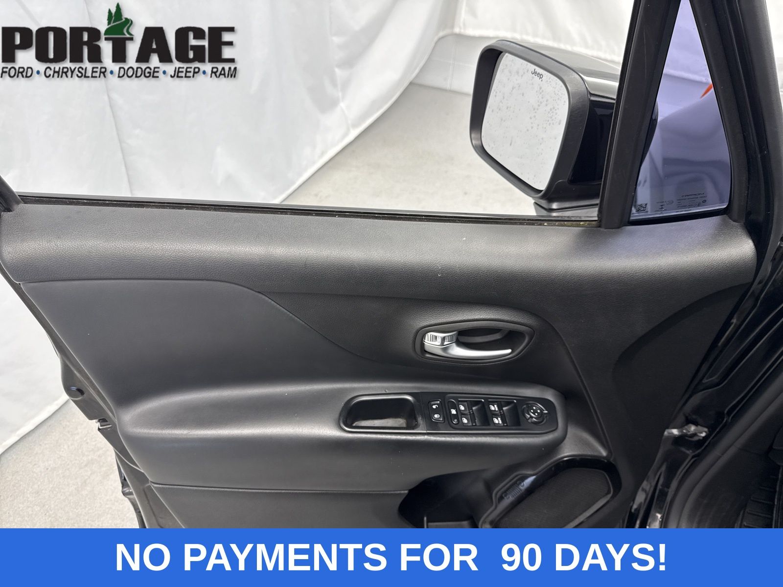 2017 Jeep Renegade Latitude North Edition photo 10
