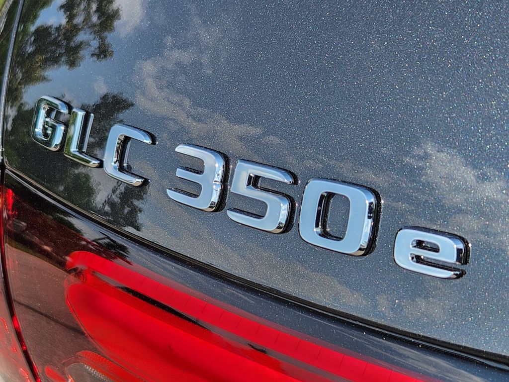 2026 Mercedes Benz GLC 350e 4MATIC photo 9