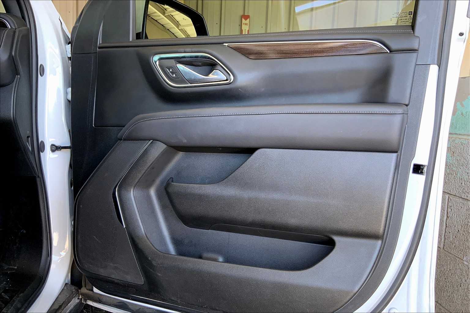 2024 Gmc Yukon SLE photo 21