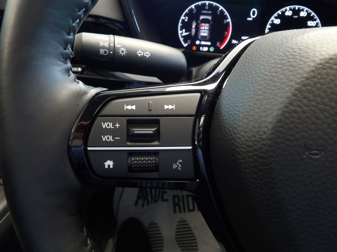 2024 Honda CR-V EX-L photo 28
