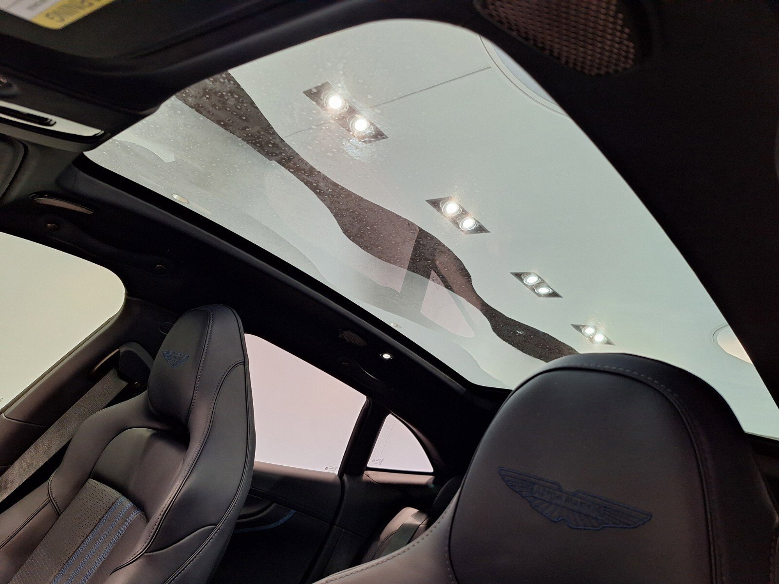 2025 Aston Martin DBX AM8 DBX707 photo 15