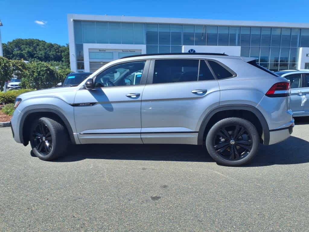 2023 Volkswagen Atlas Cross Sport SEL R-Line photo 7
