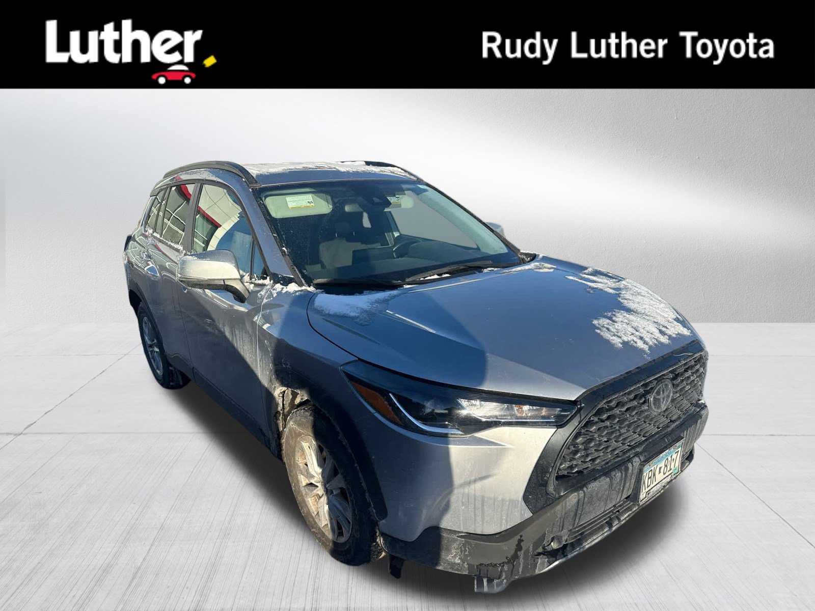 2022 Toyota Corolla Cross LE's photo