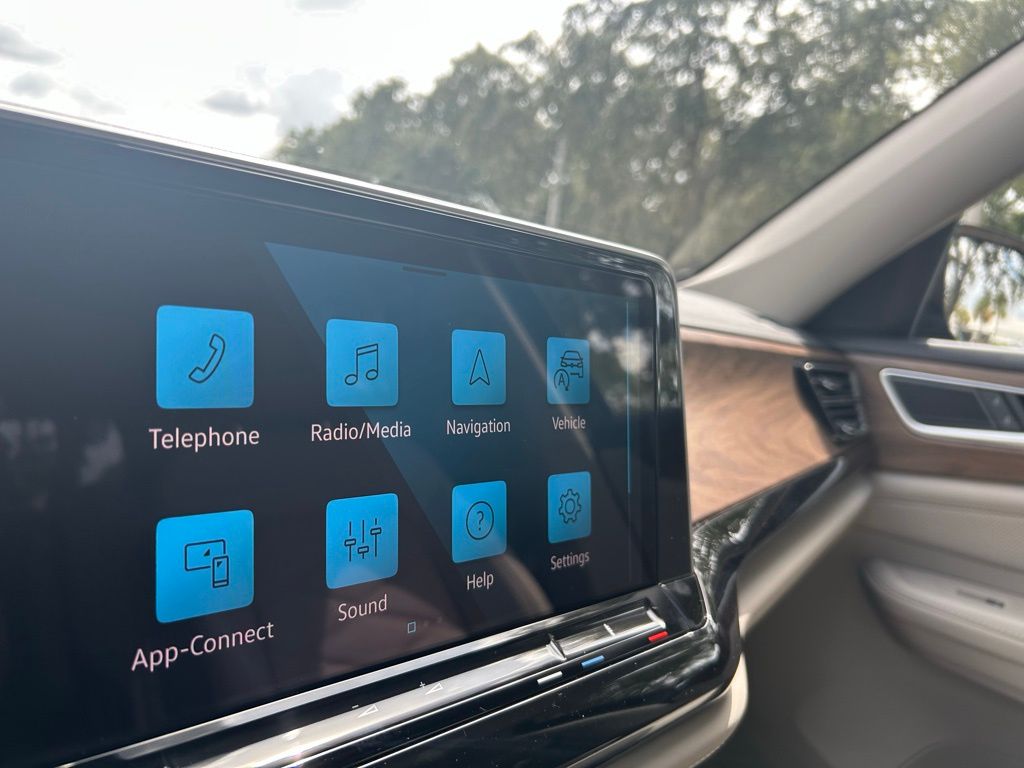 2026 Volkswagen Atlas SE Technology photo 5