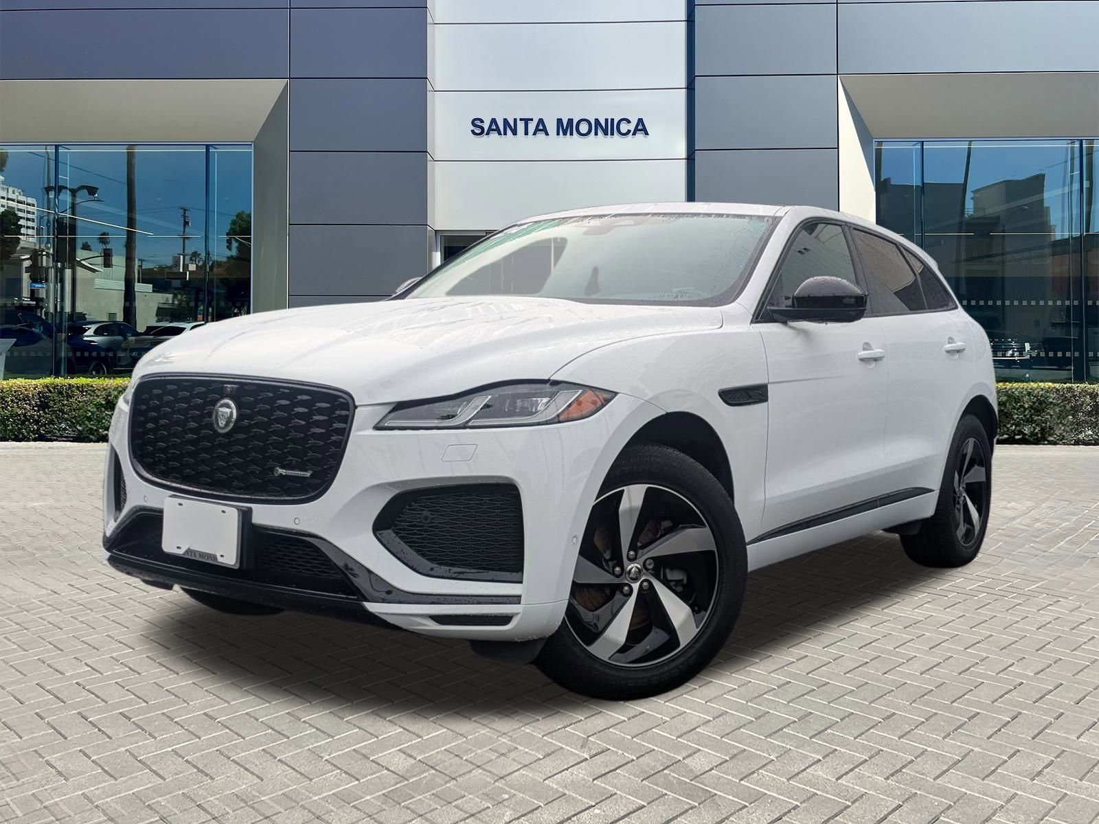2024 Jaguar F-PACE R-Dynamic S's photo