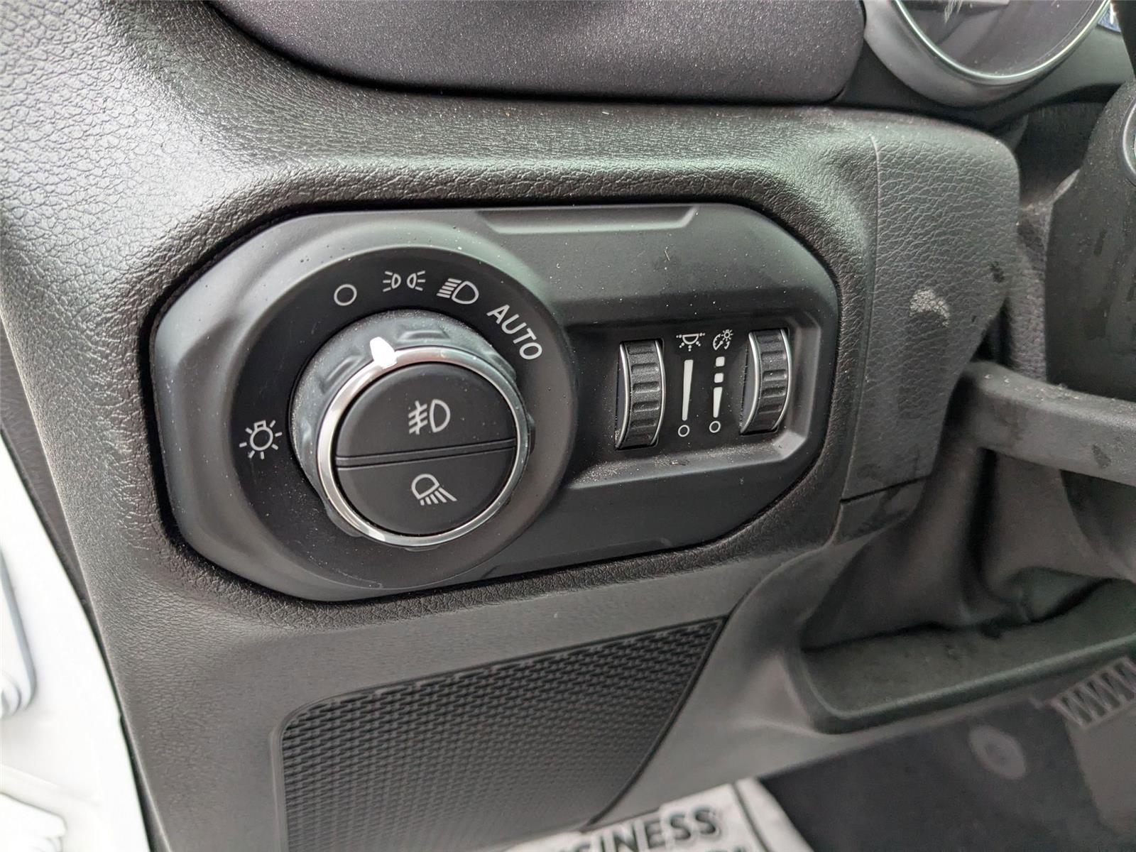 2021 Jeep Gladiator Mojave photo 13