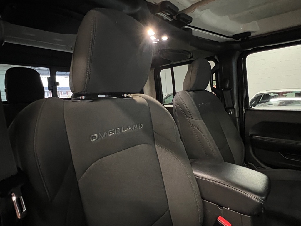 2023 Jeep Gladiator Overland photo 14
