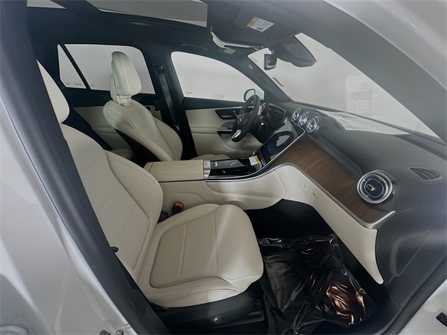 2026 Mercedes Benz GLC 300 4MATIC photo 28