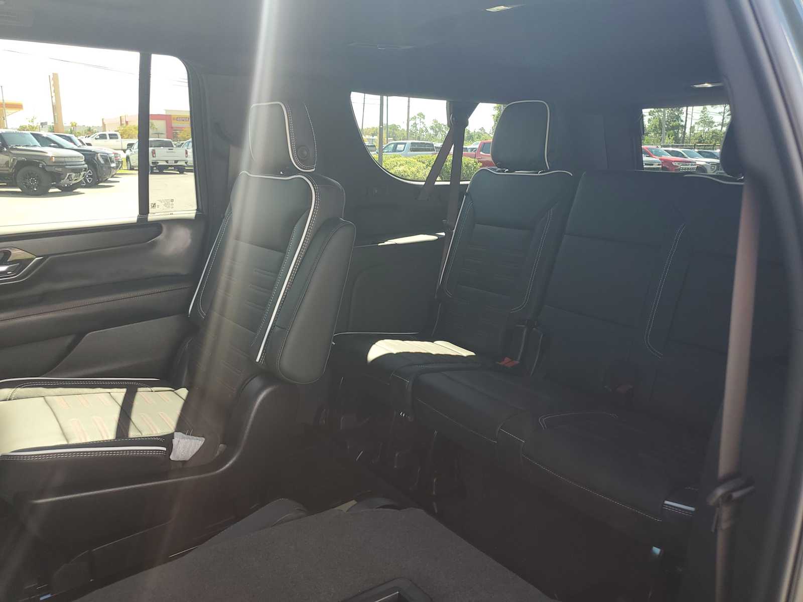 2025 Gmc Yukon XL AT4 Ultimate photo 15