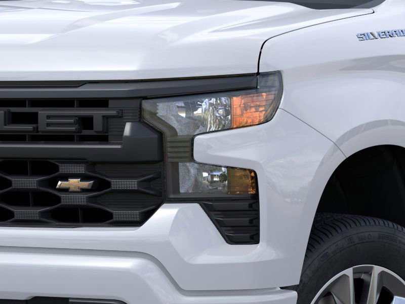 2024 Chevrolet Silverado 1500 Custom photo 9