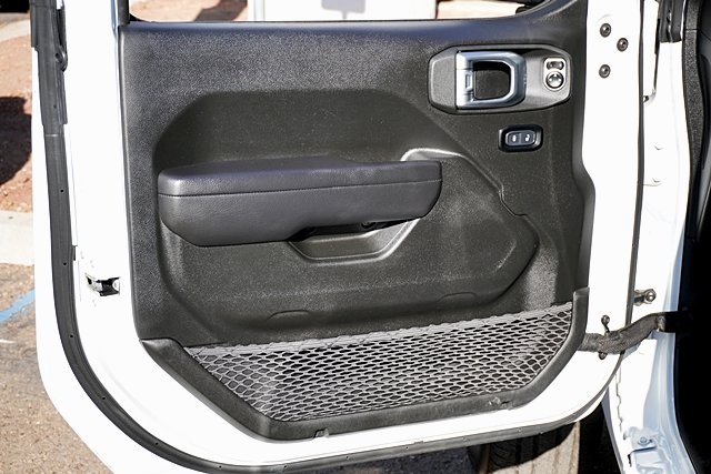 Certified Used 2024 White Jeep Sport S 4xe image 22