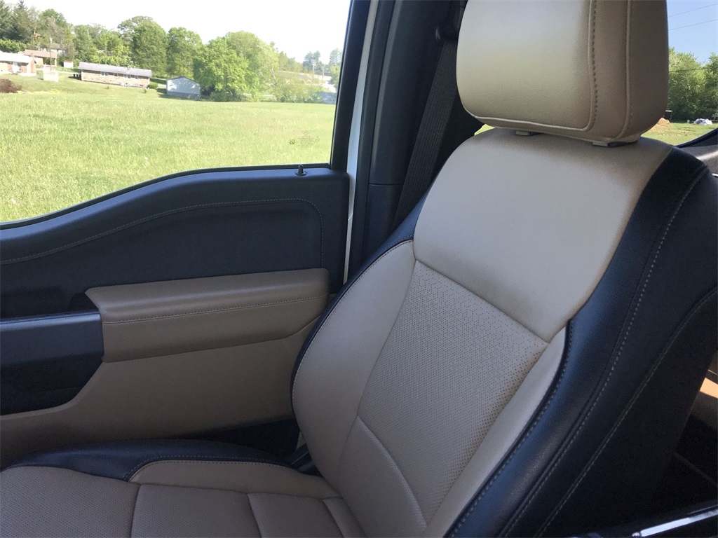 2021 Ford F-150 Lariat photo 24