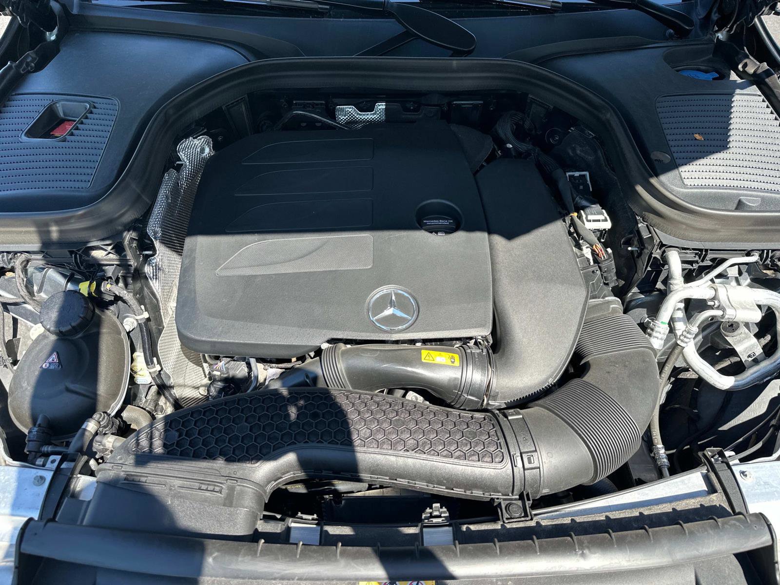 2022 Mercedes Benz GLC 300 4MATIC photo 9