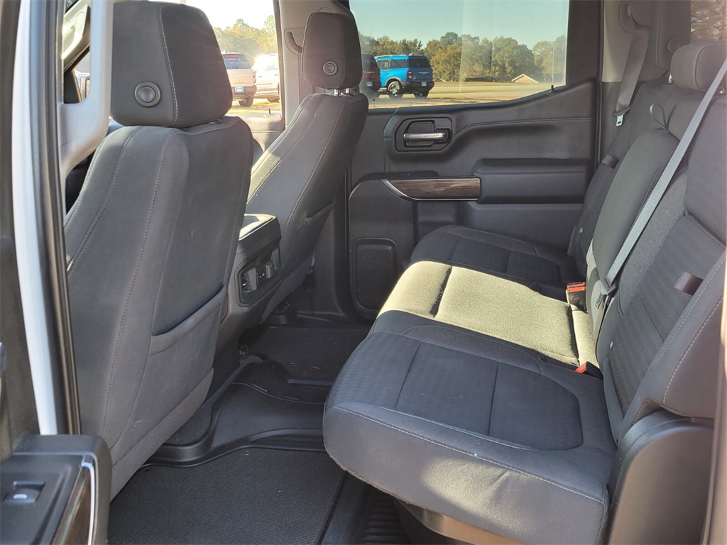 2021 Chevrolet Silverado 1500 RST photo 4