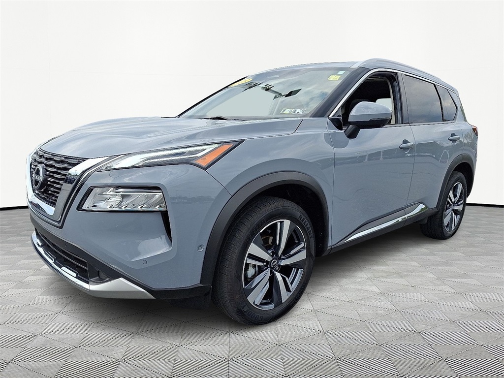 2023 Nissan Rogue Platinum photo 3
