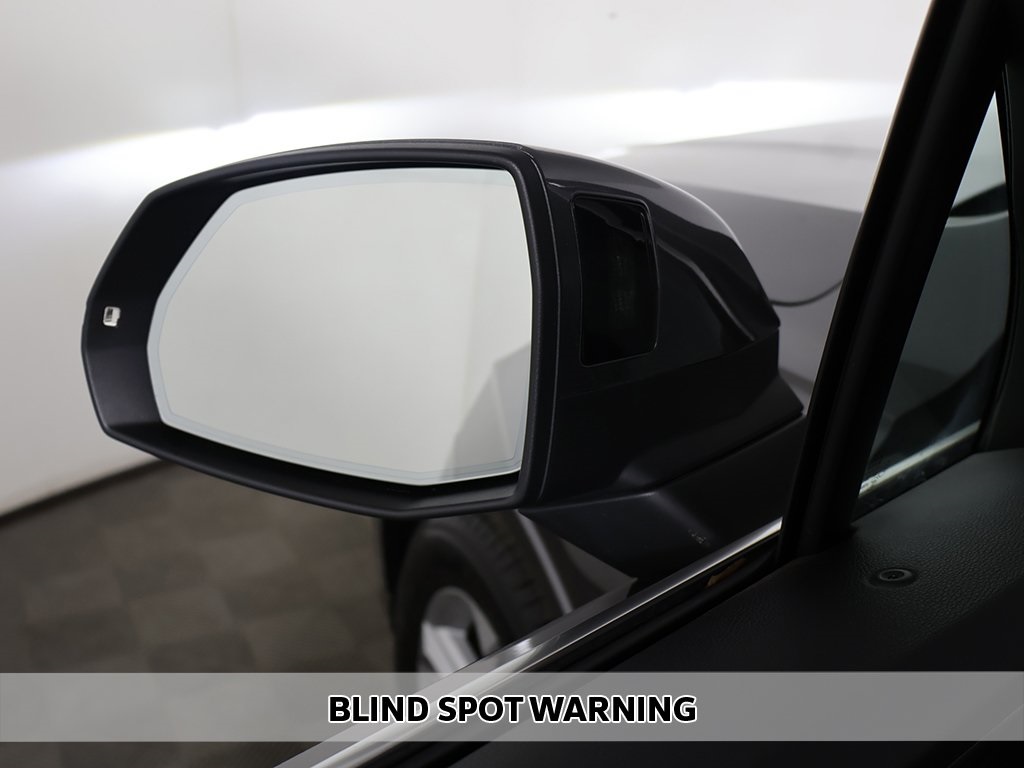 2022 Audi Q7 45 Premium Plus photo 8