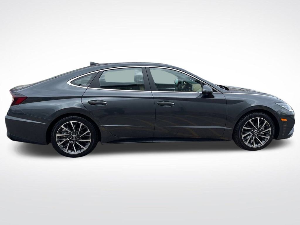 2023 Hyundai Sonata Limited photo 4