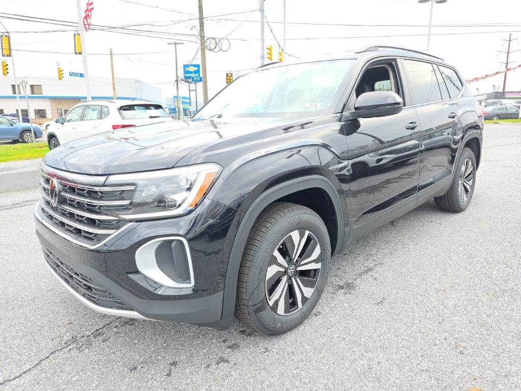 2026 Volkswagen Atlas SE's photo