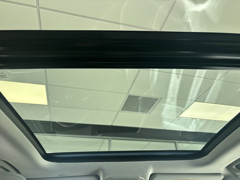 2021 Toyota Highlander Hybrid Platinum photo 4