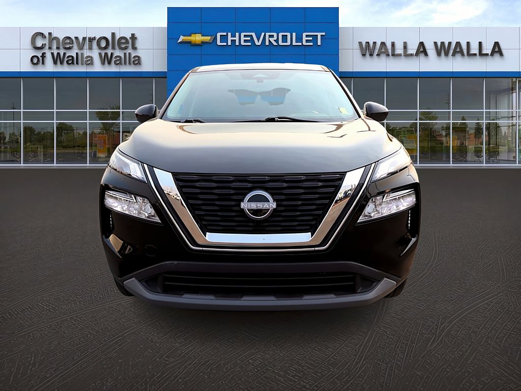 2023 Nissan Rogue SV photo 2