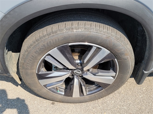 2023 Nissan Rogue SL photo 6