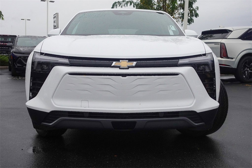 2025 Chevrolet Blazer EV photo 3