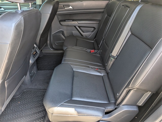2021 Volkswagen Atlas V6 SE Technology R-Line photo 24